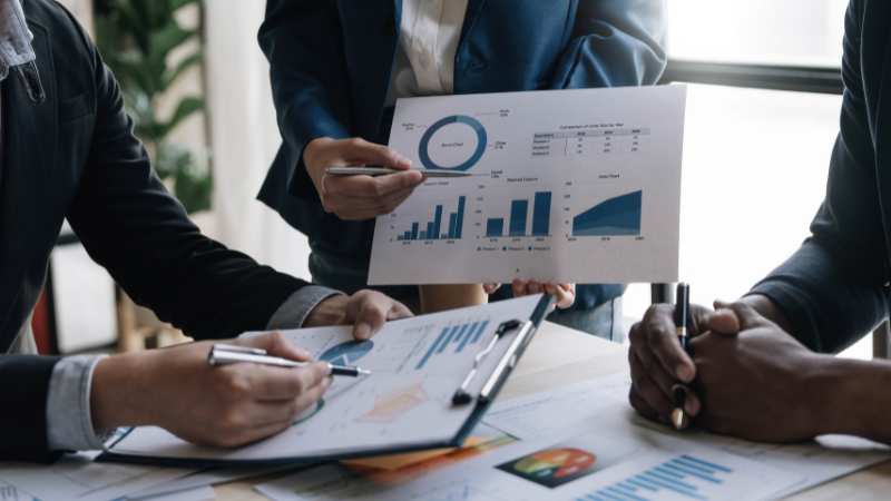 Sales Management 101: How To Stop Overthinking And Start Executing Feature Image